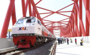 Tut Tut Tut... AHY Lepas Direct Train Jakarta-Yogyakarta yang Kick Off Tadi Malam