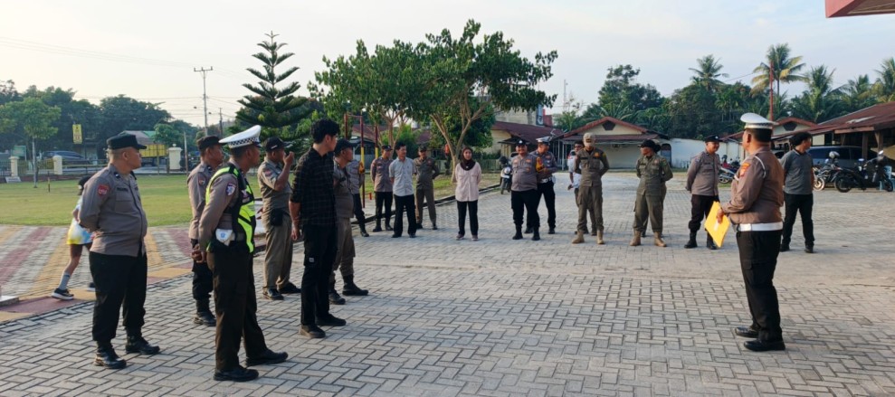 Polsek Pasir Penyu Gelar Apel Kesiapan Pengamanan Iduladha 1447 H, Pastikan Perayaan Berjalan Aman dan Kondusif