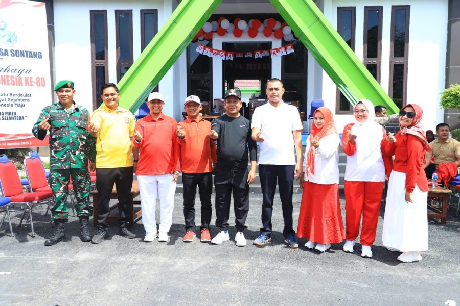 Ribuan Warga Meriahkan Jalan Santai HUT RI ke-80 di Desa Sontang