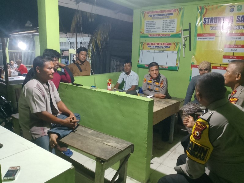 Kapolsek Minas Cek Kesiapan Pos Satkamling, Ajak Warga Perkuat Keamanan Lingkungan