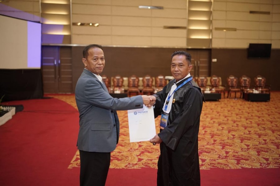 LSM KOREK Riau dan Media Okegas.co.id Ucapkan Selamat Atas Pelantikan Nuri, S.H. Sebagai Advokat