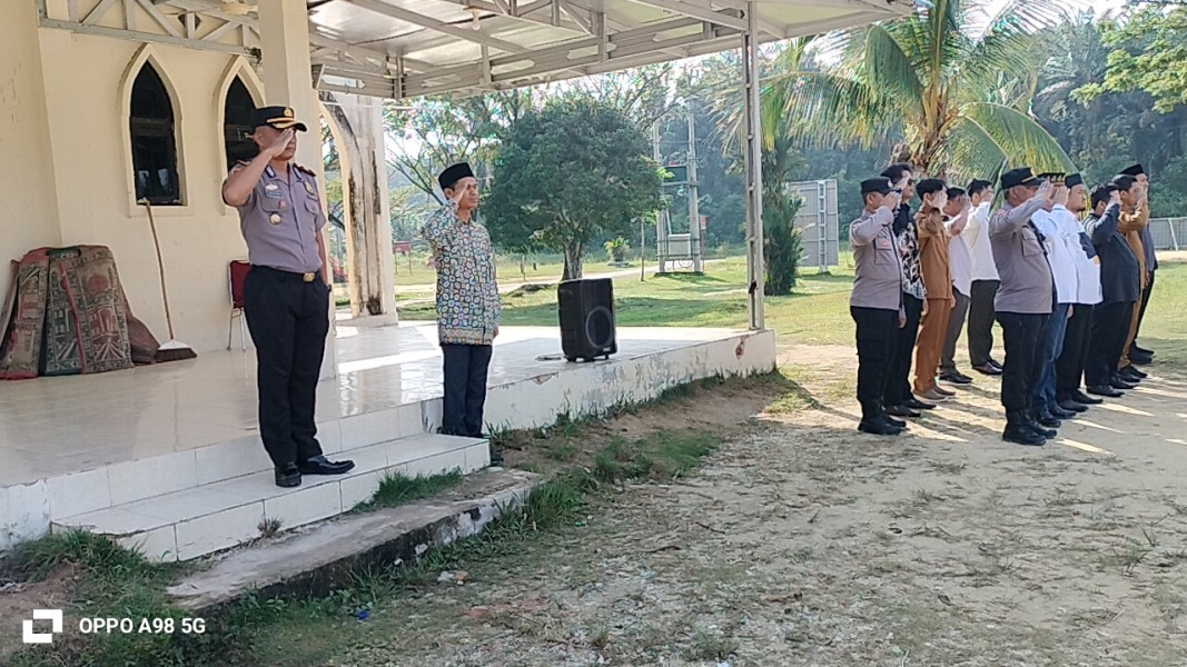 Police Goes to School di Ponpes Aufia Global, Kapolsek Minas Ajak Santri Jauhi Bullying dan Narkotika
