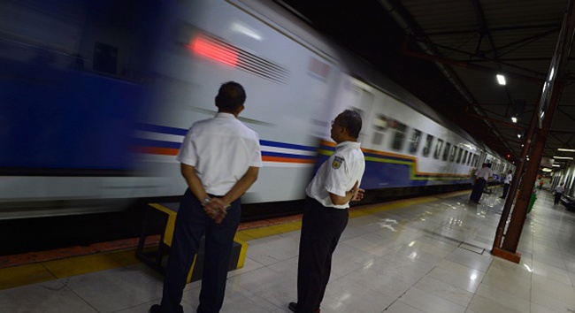 Uji Coba Kereta Api Direct Train, Yogyakarta - Gambir Hanya 6 Jam 2 Menit