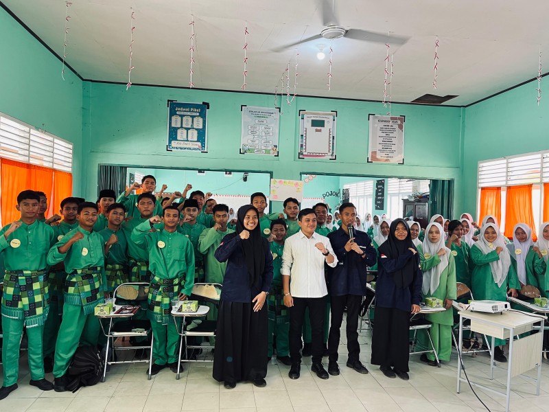 Jadi pemateri LDK, Rifky : Pemimpin itu harus memiliki integritas