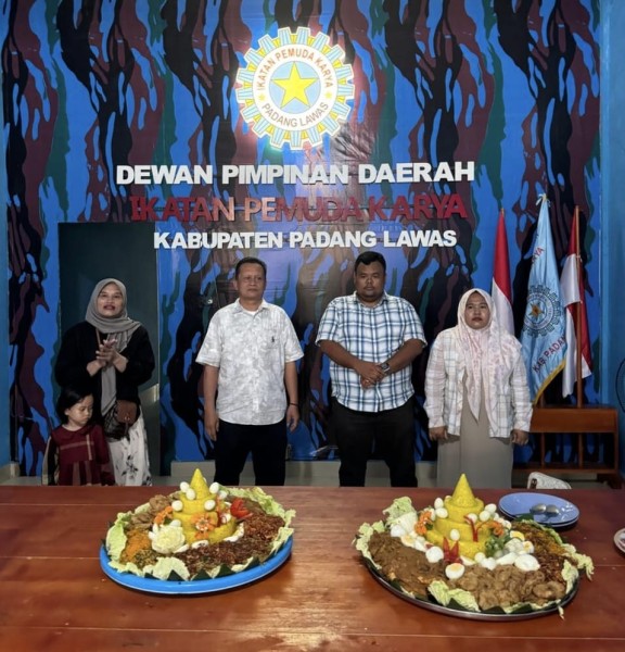 Ketua LSM KOREK Riau Sampaikan Ucapan Selamat Ulang Tahun untuk Ketua dan Bendahara IPK Padang Lawas