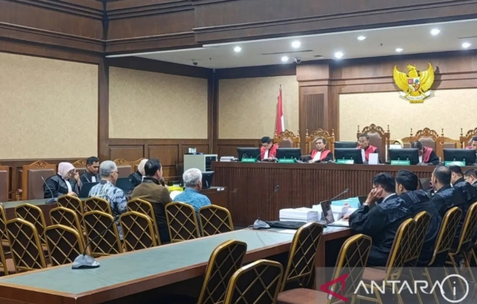 Harvey Moeis pertanyakan kerugian lingkungan kasus timah Rp271 triliun